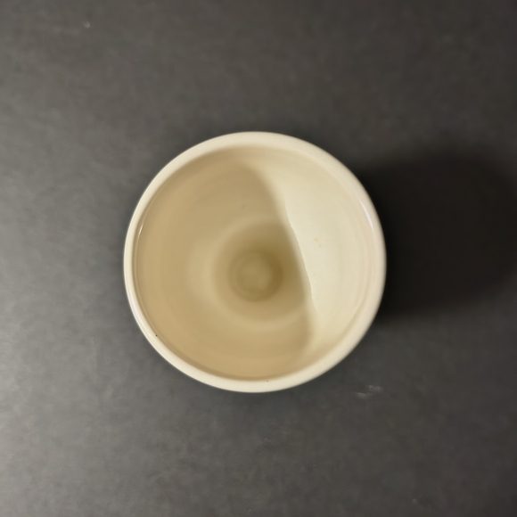 Bridgewater Emma Egg Cup Chick Bridge Back Stamp Excellent Condition - Picture 3 of 4